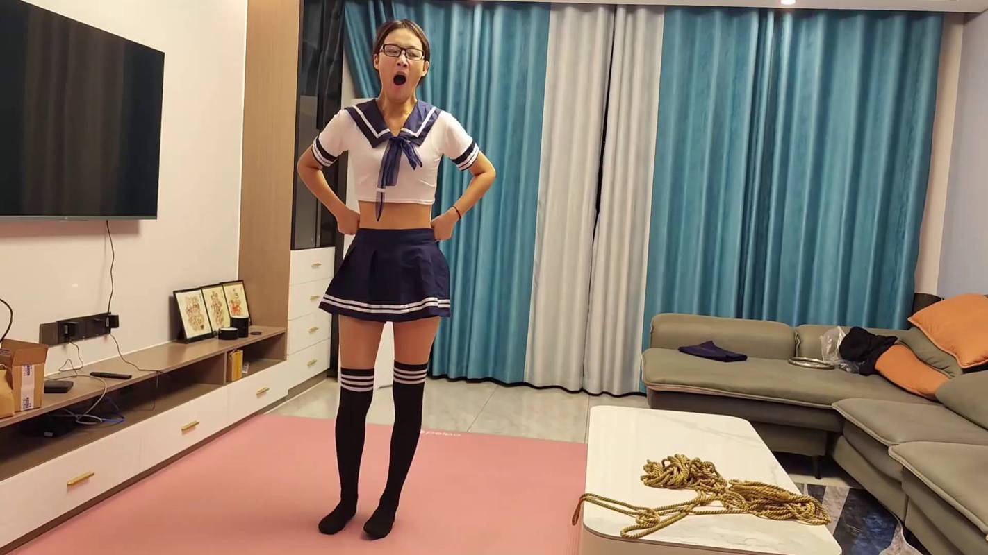 李大侠原创新作之美籹老师学生装欧式驷马！在线看！