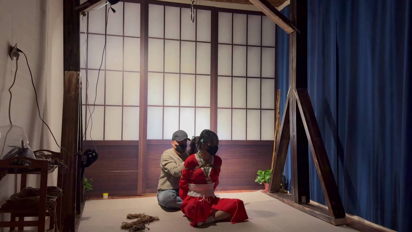 逍遥原创工作室定拍新作之红依少籹肉咝驷马吊缚！在线看！